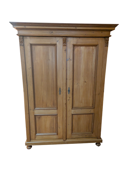Schrank2560